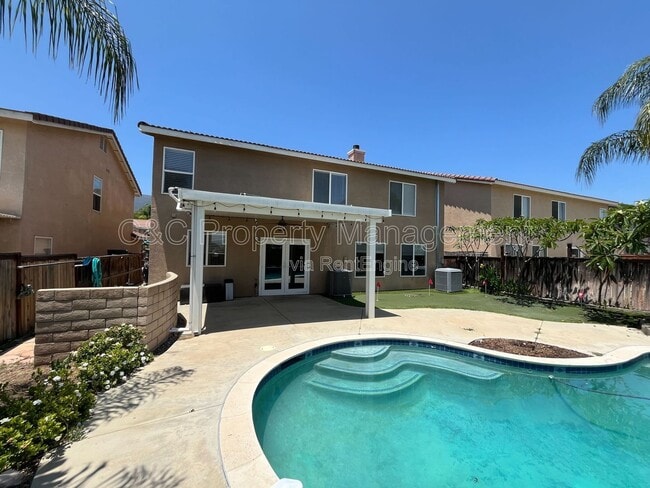 Foto del edificio - 23306 Daisy Dr