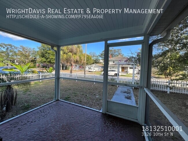Foto del edificio - Beautiful bungalow 2 bd/1 ba in St Pete!