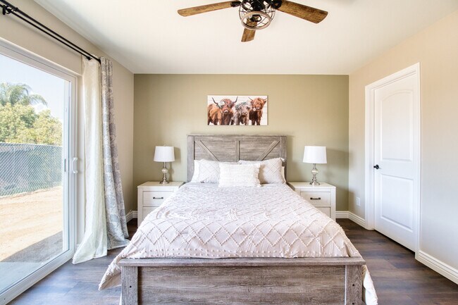 Foto del edificio - 15671 Ridgeway Ave