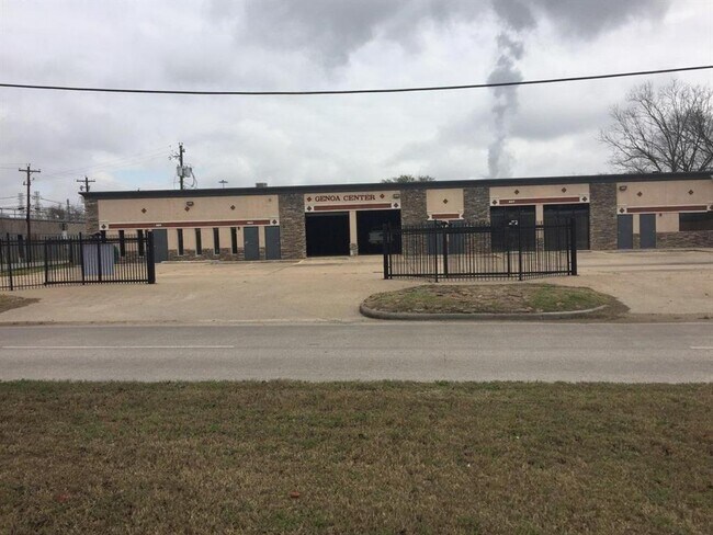 Building Photo - 403 Allen Genoa Rd