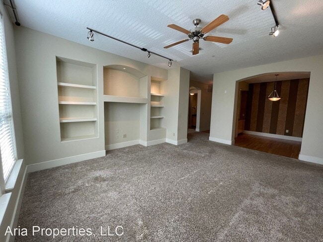Building Photo - 2 br, 2 bath House - 2600 Hillsboro Rd #231