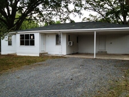 Primary Photo - 172 Red Town Rd