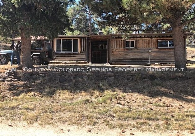 Primary Photo - Cabin on 43 Acres in Lake George