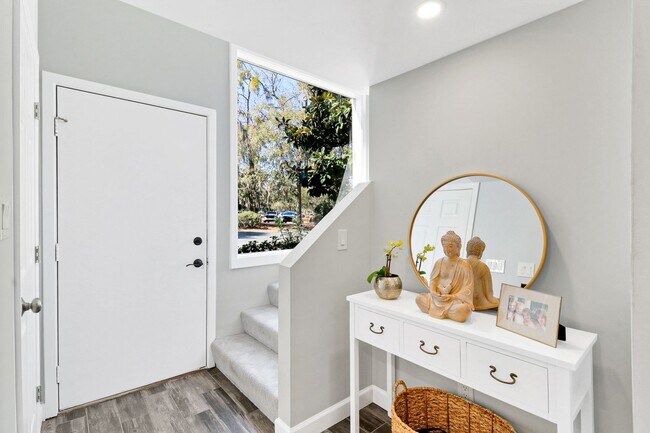 Foto del edificio - Completely Remodeled Cottage - Moss Creek