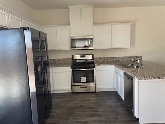 Building Photo - 3804 Balvicar Dr