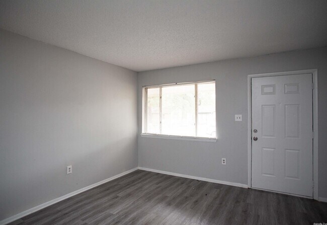 Building Photo - 4201 Wilbur Dr
