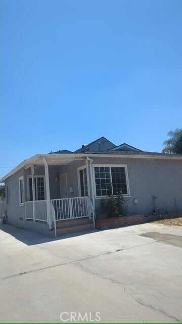Foto del edificio - 4132 Lynd Ave