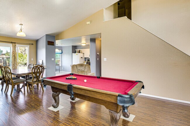 Foto del edificio - 367 N Lake Ct