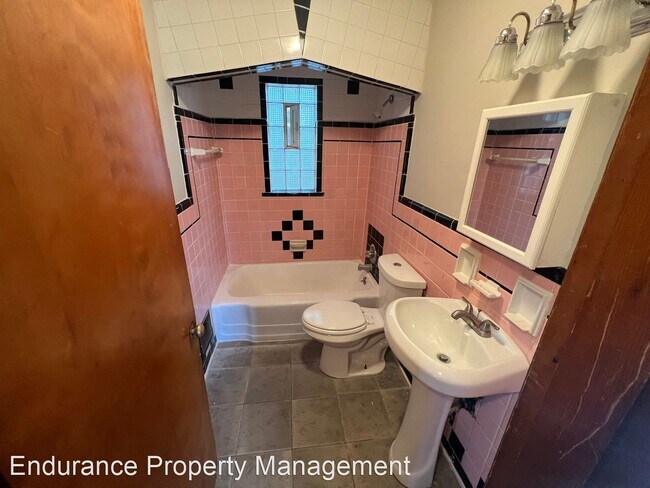 Foto del edificio - 2 br, 1 bath House - 937 Grand Avenue