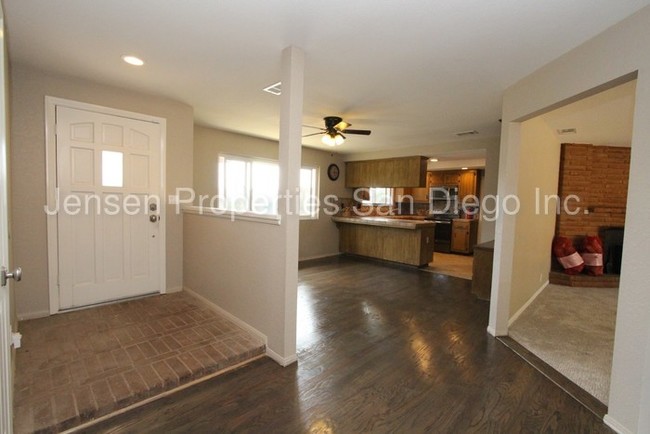 Building Photo - 1035 Olive Ave