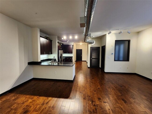 Foto del edificio - 5300 Peachtree Rd