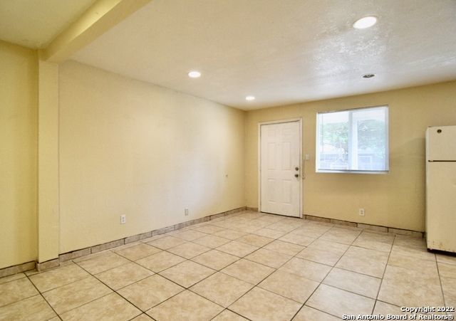 Foto del edificio - 116 DOLORES AVE