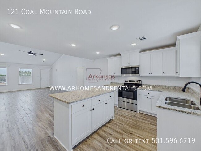 Foto del edificio - 121 Coal Mountain Road-