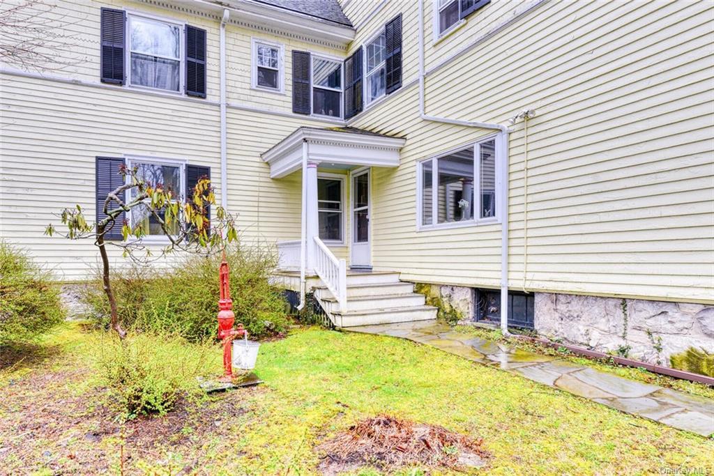 Primary Photo - 25 Maple Ave