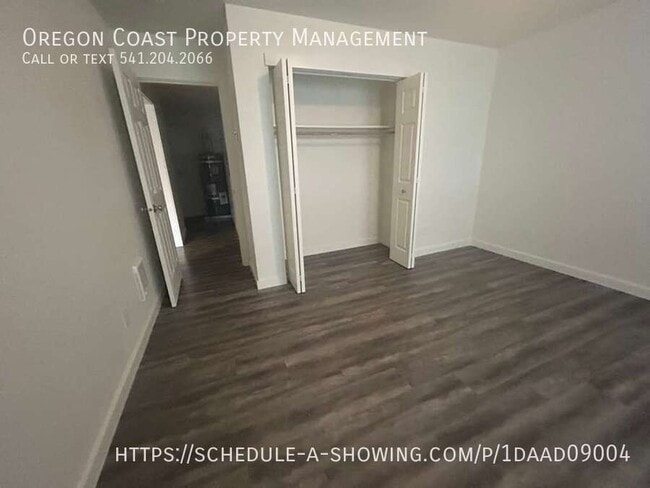 Foto del edificio - 170 SW Strawberry Ln