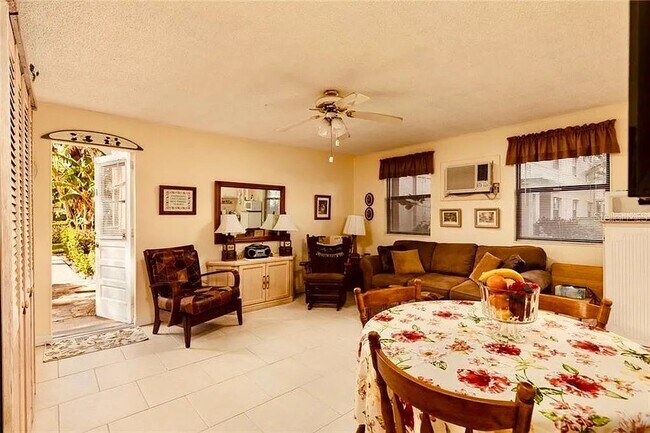 Foto del edificio - 6700 Sunset Way