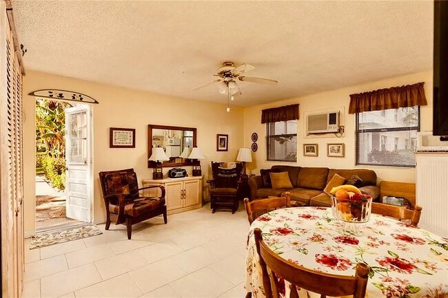 Foto del edificio - 6700 Sunset Way