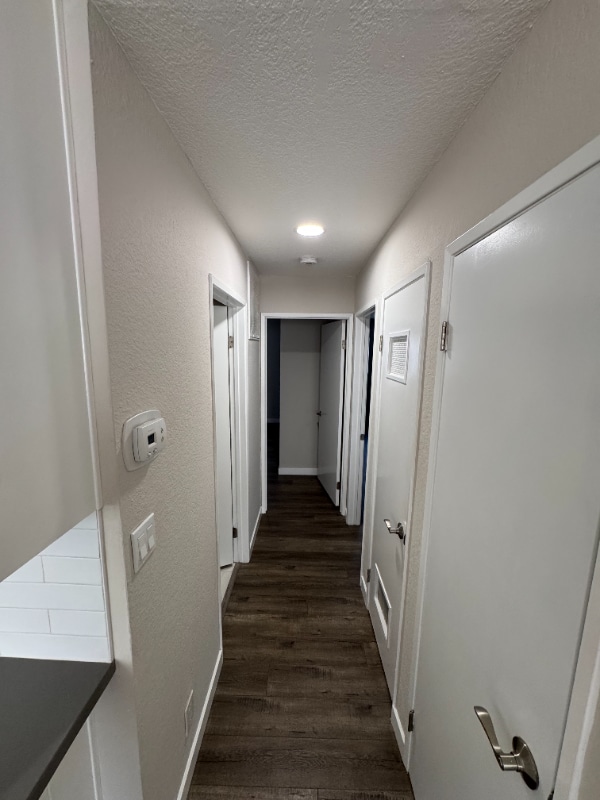 Foto del edificio - 623 E Cedar Ave