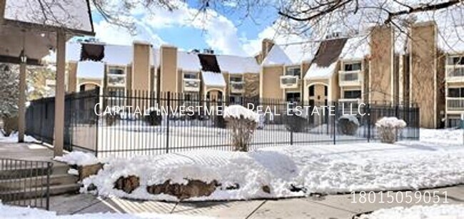 Foto del edificio - 425 E Creekside Cir