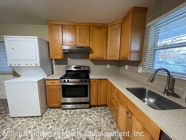 Foto del edificio - 3 br, 1 bath House - 529 Clifton Ave