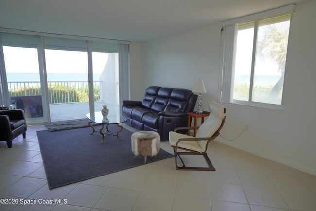 Building Photo - 1555 N Hwy A1A