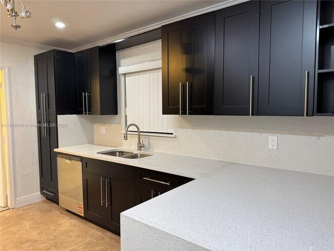 Foto del edificio - 470 NE 127th St