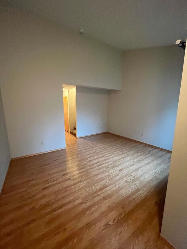 Building Photo - 3 Bedroom Tracyton Area Home