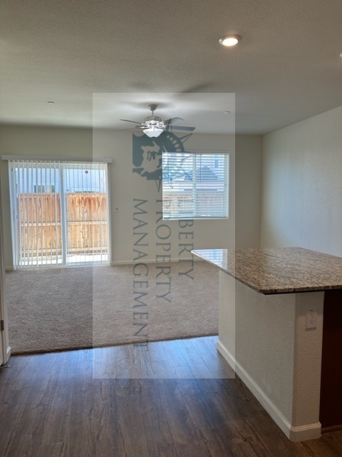 Building Photo - 638 Tillman Dr