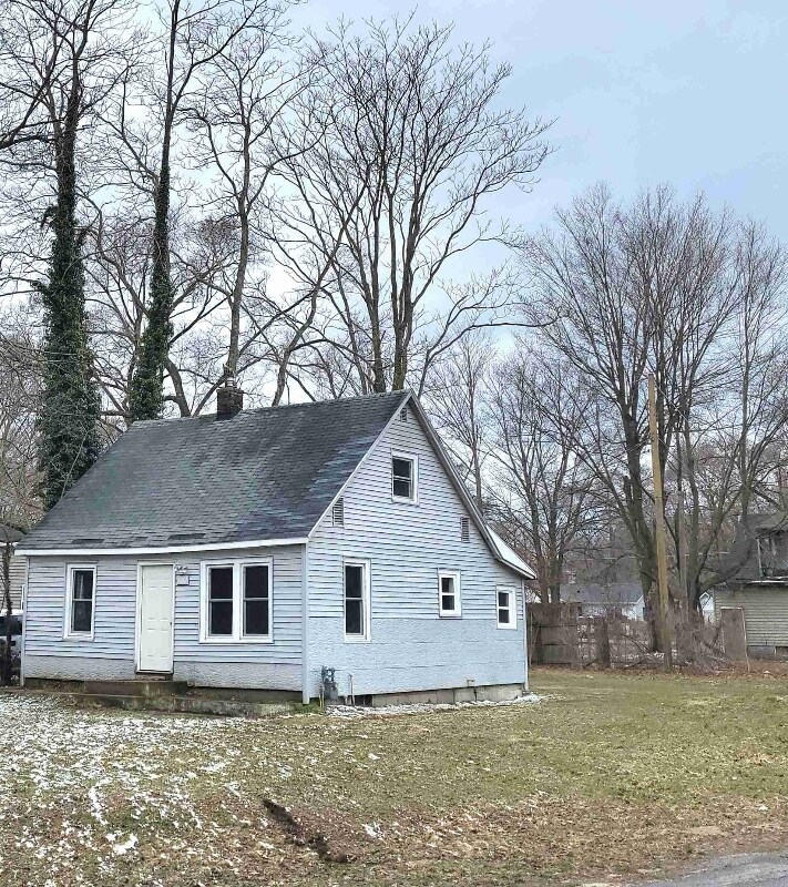 Primary Photo - 1080 Thomas Ave