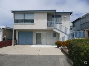 Building Photo - 421-423 La Jolla St