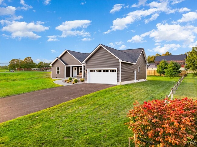 Building Photo - 6251 Meadow Dr