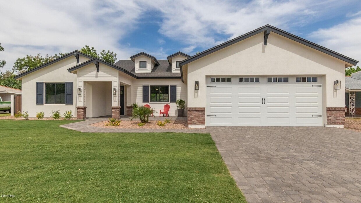 Primary Photo - 3501 N 35th Pl