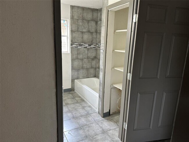 Foto del edificio - 3121 Collingsworth St