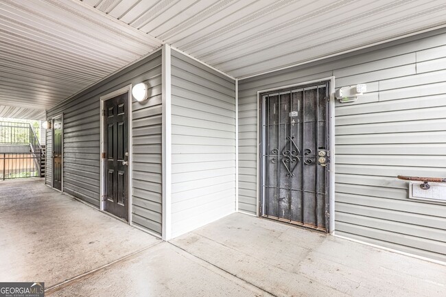 Photo - 13202 Fairington Ridge Cir Apartment