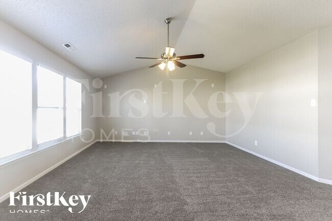 Foto del edificio - 12444 Croquet Way