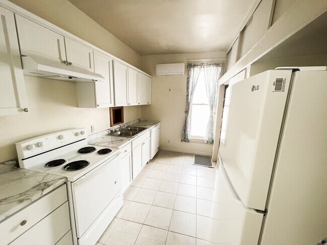 Foto del edificio - 415 N Washington St