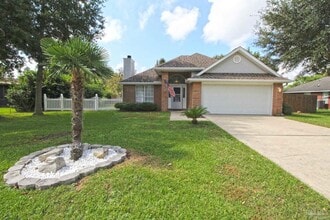 Building Photo - 22 Arapaho Dr