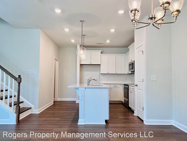 Foto del edificio - 3 br, 2.5 bath House - 7801 Flatrock Park ...
