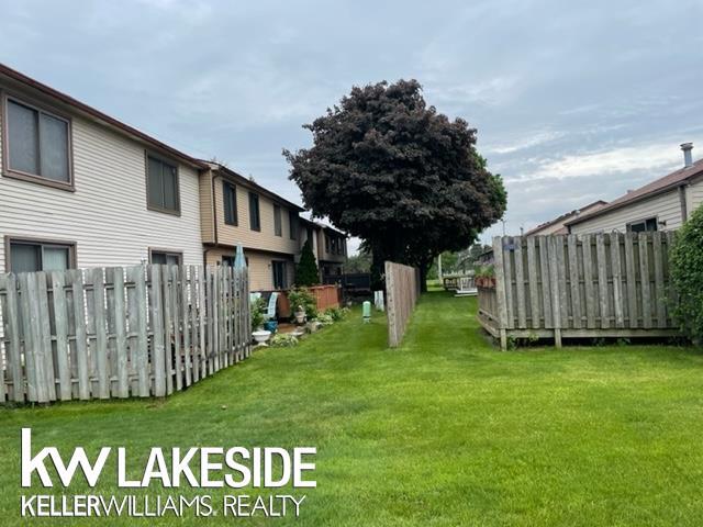 Building Photo - 16884 Kingsbrooke Dr