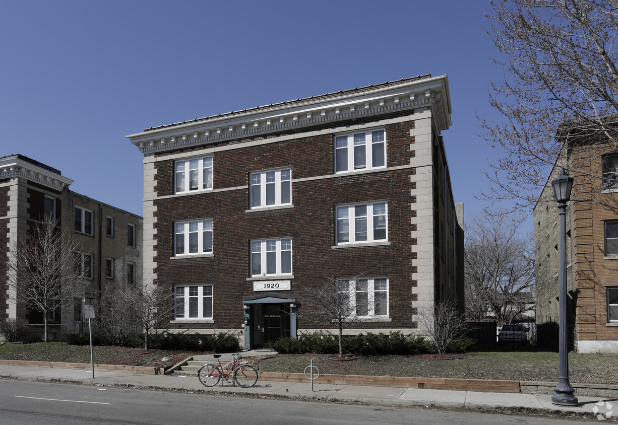 Building Photo - 1920 3rd Ave S