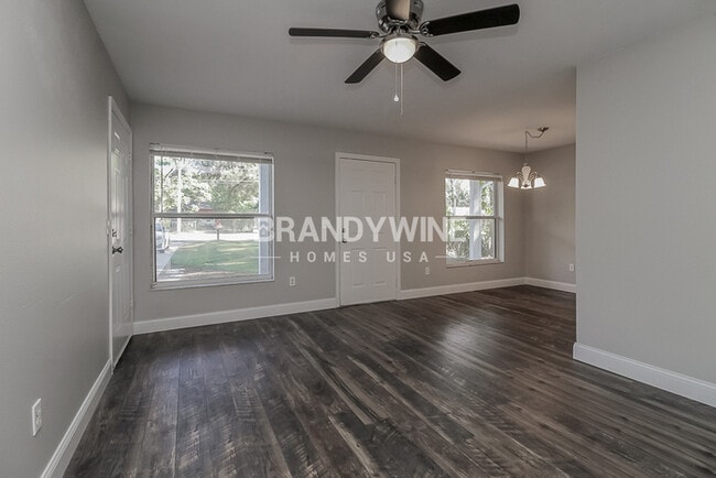 Building Photo - 1 MONTH FREE!! Your Dream Home Awaits – Ap...