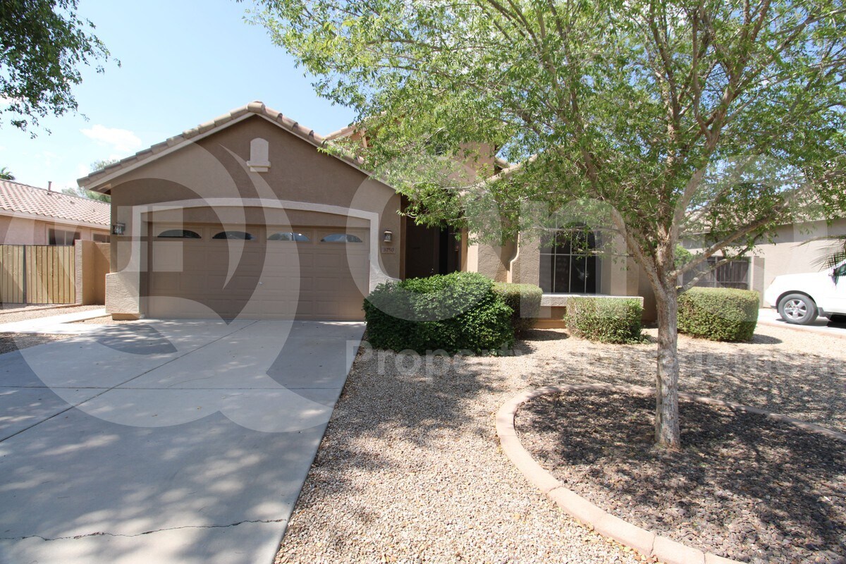 Foto principal - 3250 E Hampton Ln