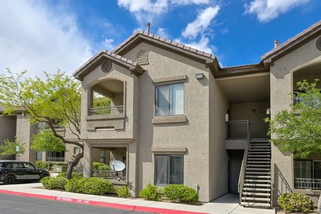 Building Photo - NW!! Gated!!! Clubhouse!!!Community Pool!!! 1st Floor Condo!!! Wood like floors!! No Carpet!!