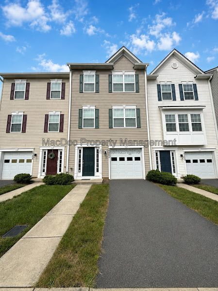 Building Photo - 23202 Westwood Ct