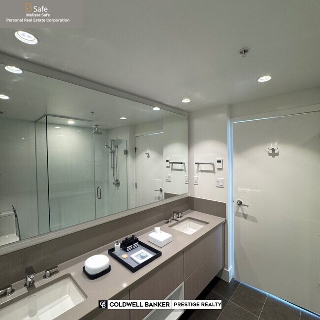 Photo du bâtiment - 1632 Lions Gate Ln