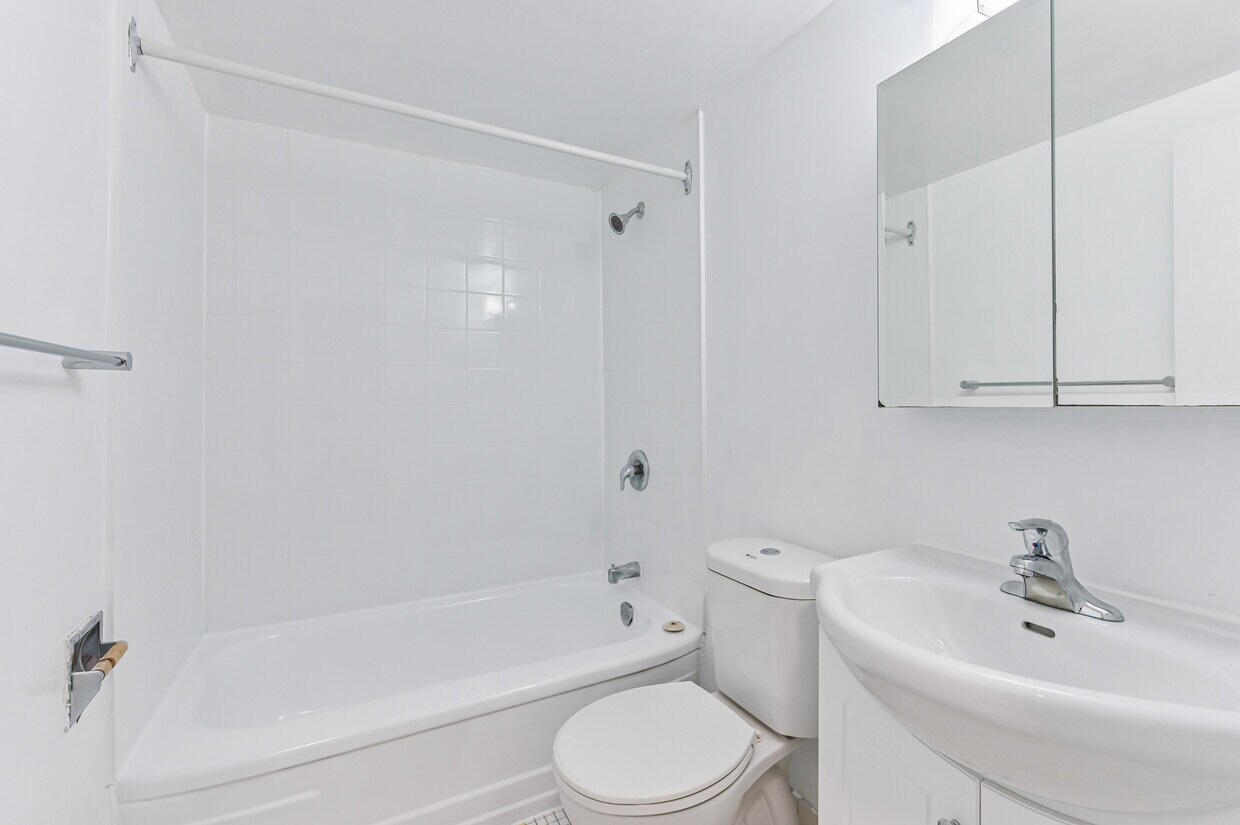 Photo du bâtiment - Davisville Tower