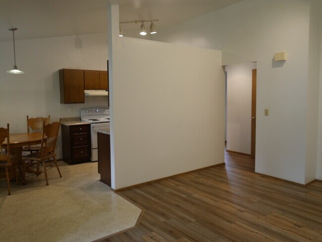 Foto del edificio - 12606 18th St NE