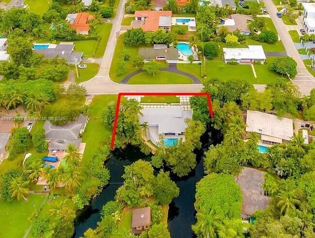 Foto del edificio - 6025 SW 72nd Ave