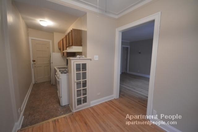Primary Photo - 1052 W Thorndale Ave