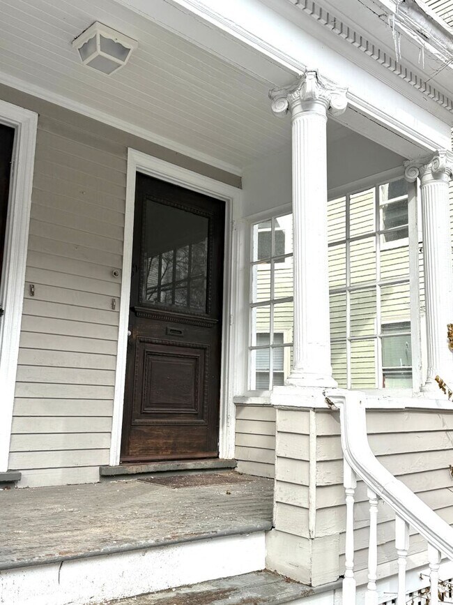 Foto del edificio - 130 Neal St